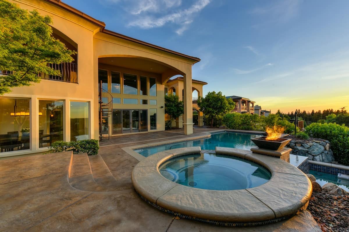 18 Willowbank Drive, Riverside